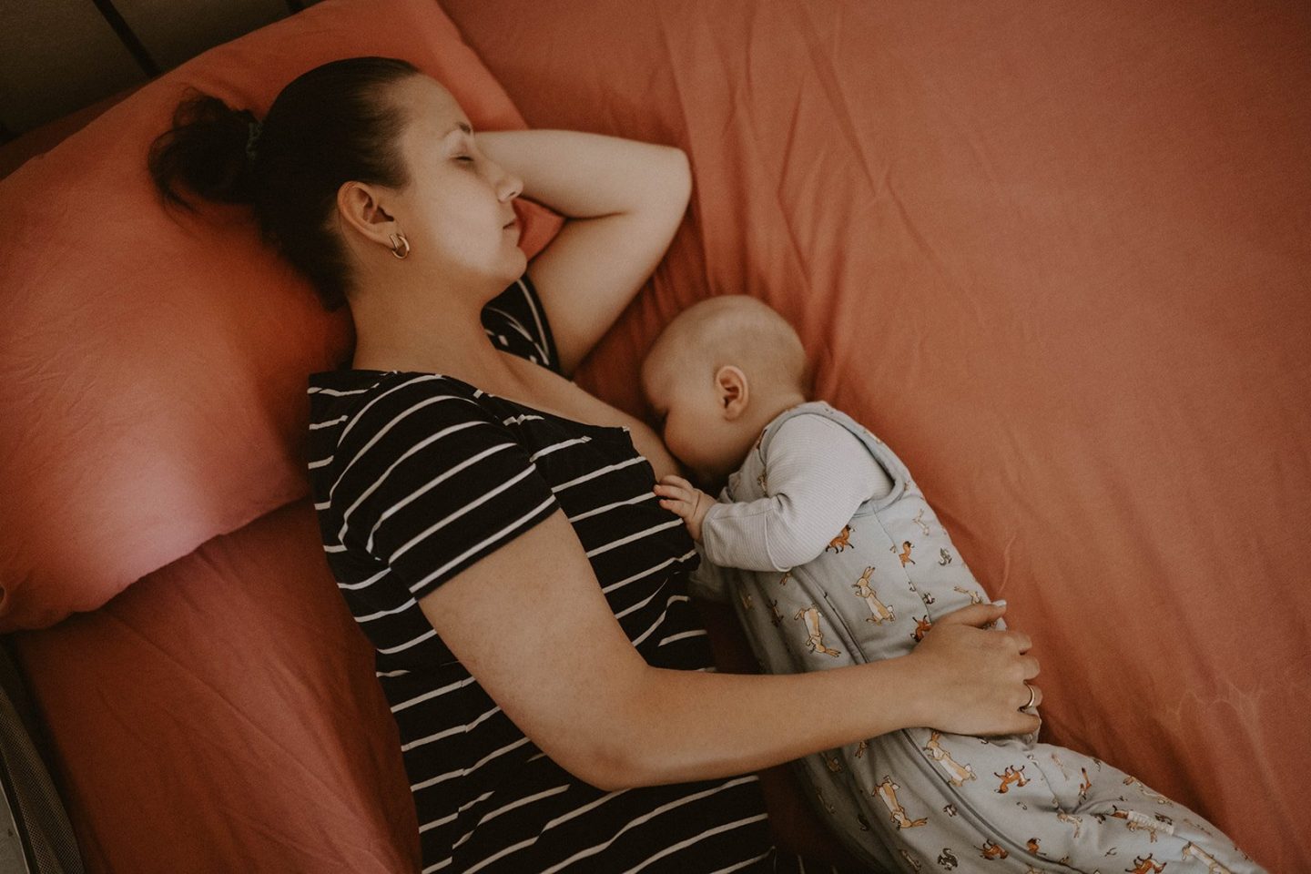 كم يجب أن تكون مدة الرضاعة الطبيعية: ما تقوله الإرشادات وما يجب مراعاته