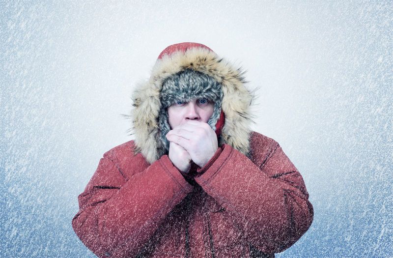 انخفاض الحرارة Hypothermia أسباب وأعراض وتشخيص وعلاج انخفاض