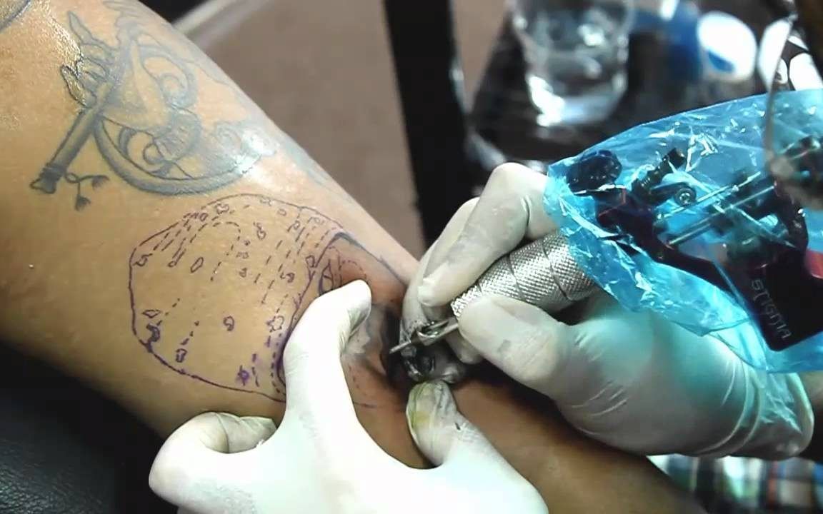Лучшие мастера Татуировки видеоролики