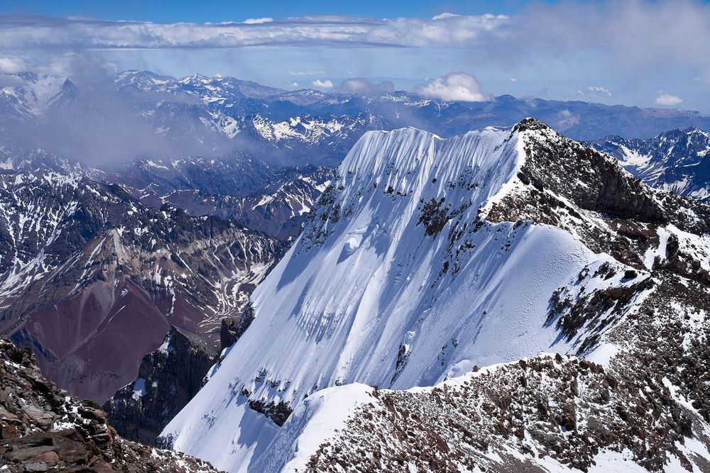 حقائق رائعة عن جبال الأنديز معلومات لم تكن تعرفهت عن سلسلو جبال الأنديز الجبال قمم الجبال أمريكا الجنوبية الأرجنتين سلسلة جبلية